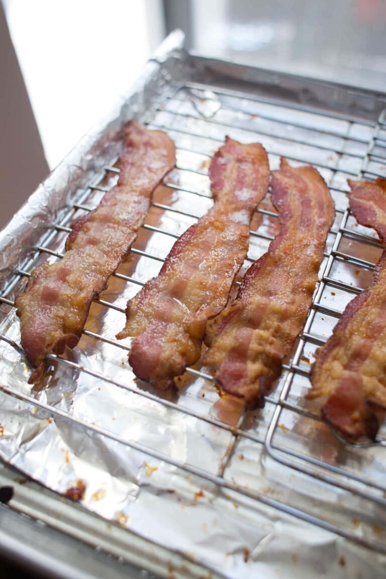 How to Cook Bacon in the Oven (425°)